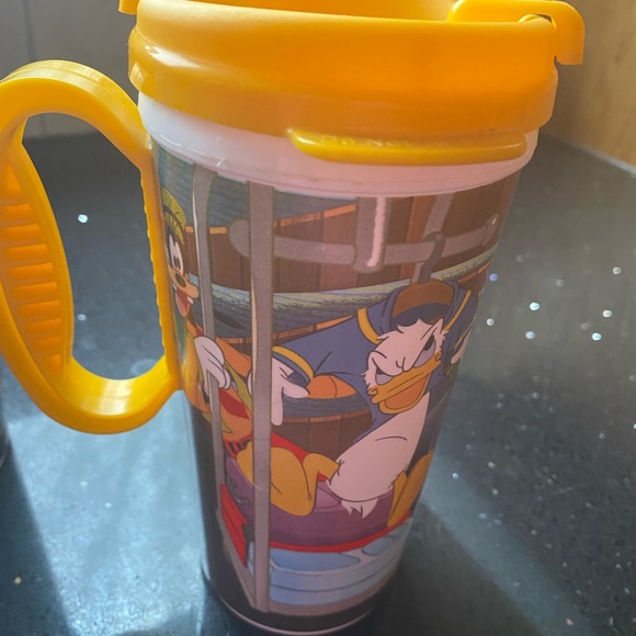 (2) Disney Magic Kingdom Rapid Refill Cups - Picture 4 of 5